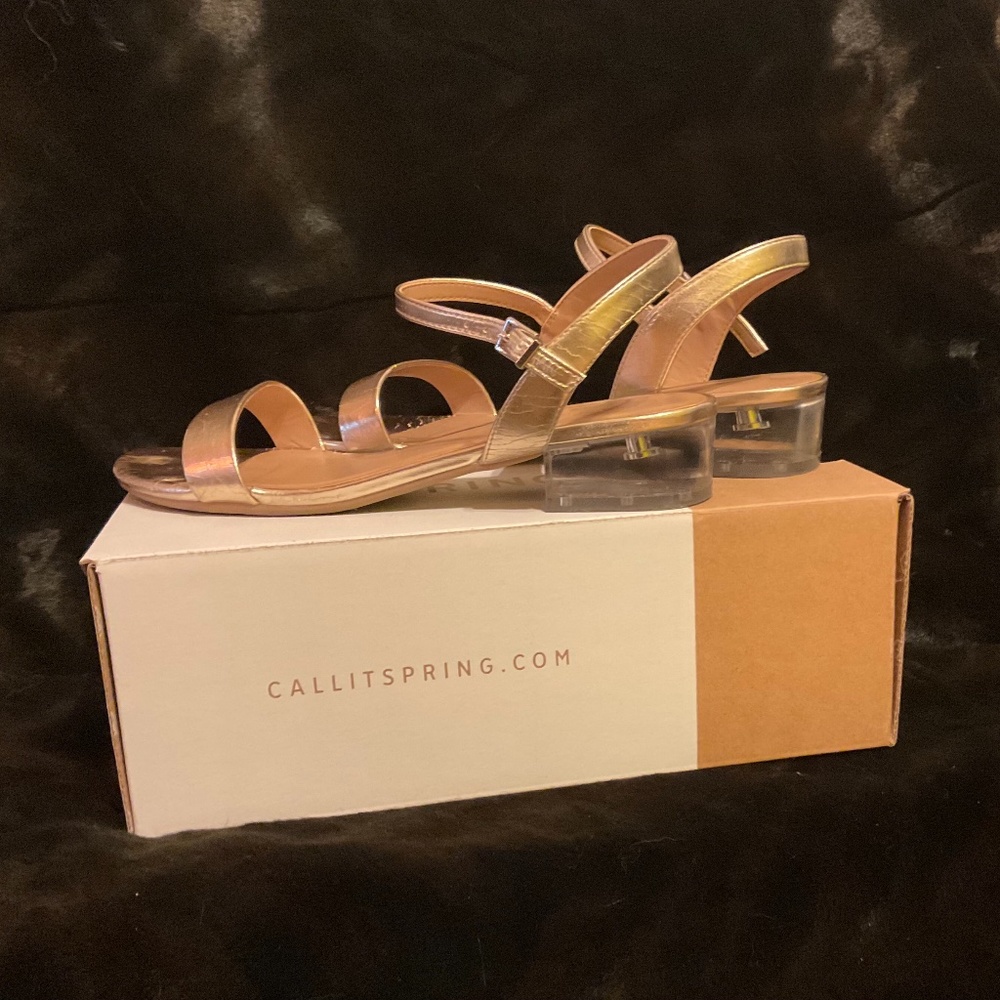 Women sandals